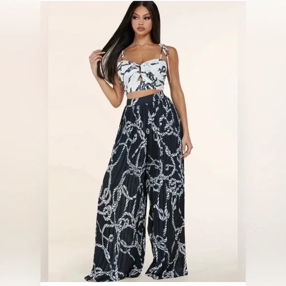 L'ATISTE NWT 2PC Set - Picture 1 of 10